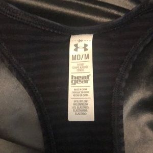 Under Armour fitted tank